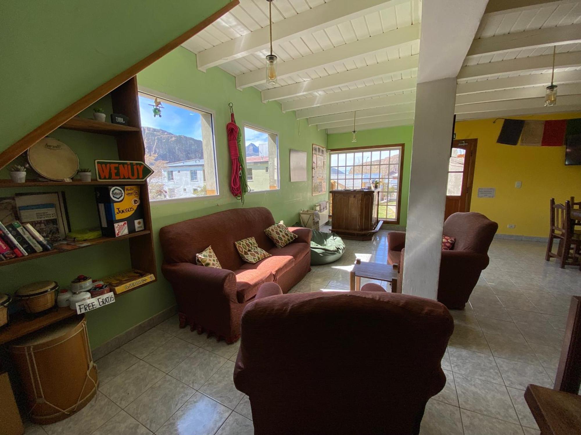 Hostel Wenuy-HOSTERIA LOS ÑIRES El Chaltén Exterior foto